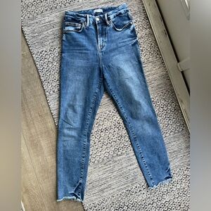 GOOD AMERICAN | Good Waist Crop | 4/27 | Super stretchy jeans